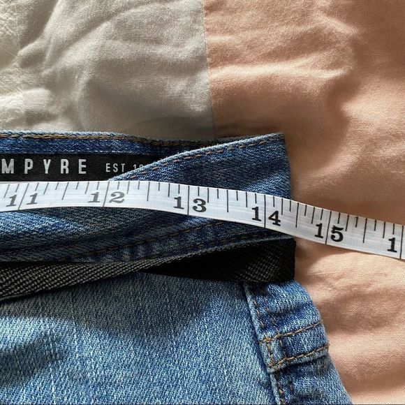 Zumiez Empire distressed blue jeans 28 EUC - Picture 8 of 9